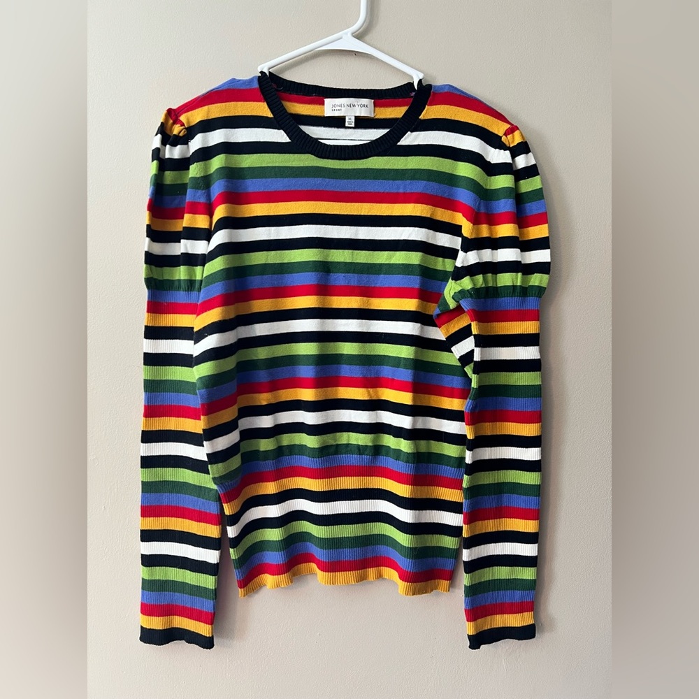 Jones New York XL stripe crew neck with puffy and ribbed sleeves and hem.
